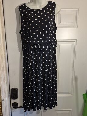 Jessica Howard Black Polka Dot Midi Dress - White Dots